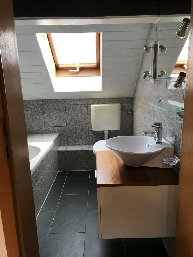 Apartment Direkt An Der Waldnaab Neustadt an der Waldnaab Bagian luar foto